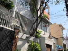 GẤP GẤP XE HƠI 7 CHỖ VÀO NHÀ, CHỈ 140Tr/M2, 4 TẦNG, 5 PN, LÊ HỒNG PHONG, P1, Q10