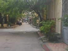 Biệt Thự Đẹp – Gara 2 Ô tô- Sổ Đẹp – Nhà Của Quan Chức- Phùng Chí Kiên Cầu Giấy