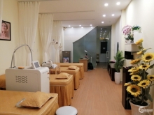 Spa khu VIP cần sang gấp vì định cư, full thiết bị vào hoạt động ngay