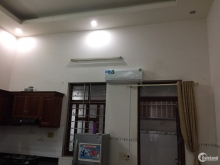 Cho thuê phòng khu dân cư Trung Sơn, giáp quận 7, dt: 35m2, giá: 3,7tr/tháng