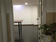 Cho thuê văn phòng đẹp MT Phan Xích Long, PN, 20m2, 6.5 triệu bao thuế.