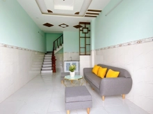 Nhà đẹp 1 trệt 1 lầu vị trí vàng ngay trung tâm chợ sầm uất