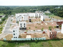 Chính chủ cần bán nhà 1 trệt 2 lầu có hổ trợ ngân hàng, 690tr nhận nhà ở ngay