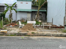 Bán nền giá rẻ đối diện công viên