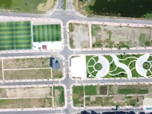 cần bán lại 1 lô góc ngoại giao dự án MẪn Xá Long châu, đối diện Samsung BN