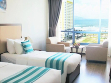 Bán gấp khách sạn 17 phòng đường Phan Huy Chú. View bờ hồ. Phường 2.