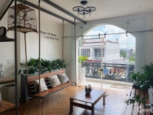 Nhà 3 tấm Mặt Tiền Quốc Lộ 1A Dt 4 x 17 ..3 lầu 1 trệt ,tổng dt sử dụng 270m2