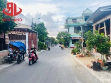 MẶT TIỀN ĐƯỜNG PHÙNG LƯU KINH DOANH SẦM UẤT LH 0932-638-838