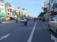 Bán đất tặng nhà 2 tầng mặt đường Hồ Sen, ngang 10m