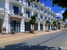 Nhà đẹp sang trọng 1 trệt 2 lầu, Sổ hồng, mặt tiền QL 57C,Bến Tre