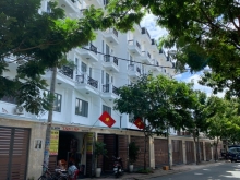 Nhà Phố Mặt Tiền Nguyễn Thị Xinh, Ngay UBND Quận 12, SHR công chứng liền! 5.6 tỷ