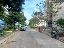 Cần bán lô đất nền Sổ Đỏ dự án khang điền bình chánh. Giá chỉ 4tỷ600triệu