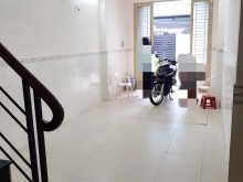 Cho Thuê Nhà 2 Lầu 4PN Hẻm 63/ Nhật Tảo P4 Q10