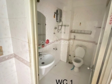 Nhà hẻm nguyên căn khu nhộn nhịp cả ngày và đêm, gần chùa Vĩnh Nghiêm hẻm