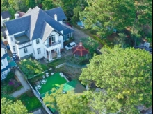 Bán SIÊU Villa Biệt Thự Sân Vườn 1.349m2- View Cực Đẹp Mặt Tiền Đường nhựa Chính