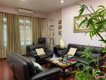 Mặt phố Bạch Mai sầm uất gần Phố Huế, MT rộng, 140m2x5T chỉ 28.9 tỷ.