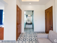 Bán villa đẹp,  đường lớn Cẩm Thanh, bao quát đoạn đường đẹp nhất khu vực.