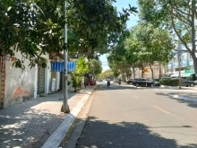 - Cần bán căn biệt thự mặt tiền Lương Văn Nho, Phường 9. Khu dân cư Vietubes.