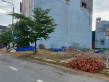 Cần bán lô đất cạnh karaoke Đông Nam.Lô đôi rất đẹp...