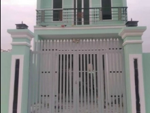 Bán Gấp nhà 1 trệt 1 Lầu ngay khu công nghiệp Cầu Tràm cách chợ Bình Chánh 5km g