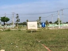 Sang lô đất 90m2 Nguyễn Trung Trực, Long Cang, Cần Đước.