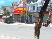 Chính chủ bán nhà chợ Đinh Văn -mặt tiền Hùng Vương (QL27).Thuận tiện kinh Doanh