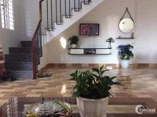 Bán nhà mới đẹp có gác lững, hẻm 4m cho vk ck mới về ở