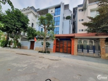 Bán phố Yên Xá, 100m2*5 tầng, mặt tiền rộng 10m