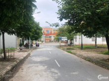 Mặt đường quốc lộ, gần bệnh viện Nông Nghiệp Ngọc Hồi, gần 1000m2, 3 tầng