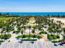 Chỉ 1,8 tỷ sở hữu nhà phố biển 108m2, có bãi tắm đẹp top 3 Việt Nam