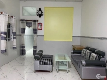 Bán nhà cấp 4 đất hậu dài còn rất mới.