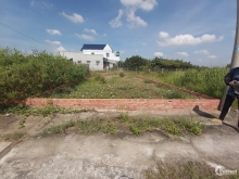 Bán đất Cần Giuộc chính chủ Giá Rẻ (5,33m x 15m) cách QL50 200m. LH Dũng 0918.04