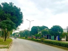 NGUYỄN SINH CUNG NGHI HƯƠNG CỬA LÒ NGHỆ AN