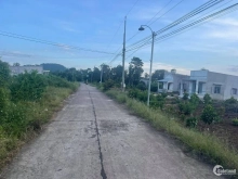 GIẢM GIÁ MẠNH 2 LÔ DUY NHẤT Vi trí; ấp 2, Phú Tân Định Quán