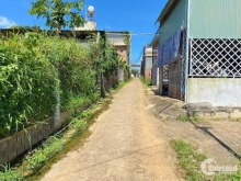 CẦN BÁN Một căn nhà các Ql26 50m không thể đẹp hơn với diện tích auto khủng.