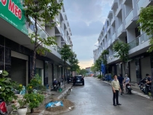 Cần bán lô đất Him Lam Hùng Vương lấy tiền đầu tư. LH : 0702.286.635