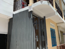 Bán nhà trung tâm phố : 32/3 quang trung - nha trang giá siêu rẻ