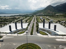 Cần ra gấp nền đẹp Golden Bay Cam Ranh