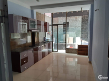 Cho thuê mặt bằng mặt tiền 75 Đỗ Tấn Phong, P9, Q. Phú Nhuận.