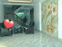 Bán nhà 3 Tầng xây mới hiện đại, thoáng mát phố Kiến An , ngay chân cầu niệm