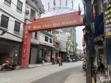 Bán nhà 3 tầng 35m2 xây mới, SDCC tại La phù Hoài Đức