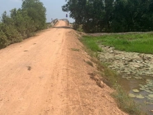 Ngộp tiền ngân hàng,  cần bán gấp lô đất ở Xã Lợi Thuận, Bến Cầu, Tây Ninh giá r