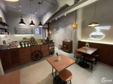 Cần sang nhượng và cho thuê mặt băng ĐẸP ngã 3 D5-D2, Bình Thạnh