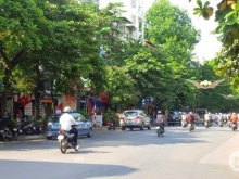 Cho thuê cửa hàng tại 360 Phố Huế, kinh doanh thuận tiện, giá tốt