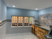 Cho thuê nguyên căn nhà 156/2 Hoàng Diệu, P9, Q4