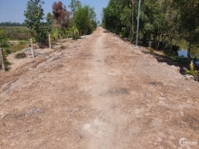 Cần bán đất đẹp, giá rẻ tại xã Hưng Thạnh, huyện Tân Phước, tỉnh Tiền Giang.