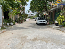 Cần Tiền nên bán gấp lô đất 60m2 Tại TX Sơn Tây LH: A Tiến