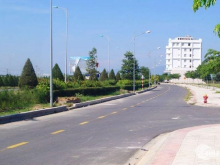 Dãy khách sạn Golden bay 602 - CAm Ranh MT Nguyễn Tất Thành giá 15 tỷ/ 7 Tầng