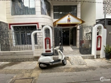 Phòng cho thuê ngay tầng trệt tại khu trung tâm Quận 3