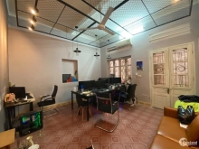 Bán nhà mặt tiền 4.8m diện tích 53m2 giá cực hot 4.9 tỷ ngõ đường Láng